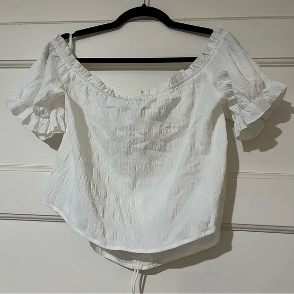 White Lightweight Off the Shoulder Crop Top with Adjustable Ruching NWOT - Picture 7 of 13
